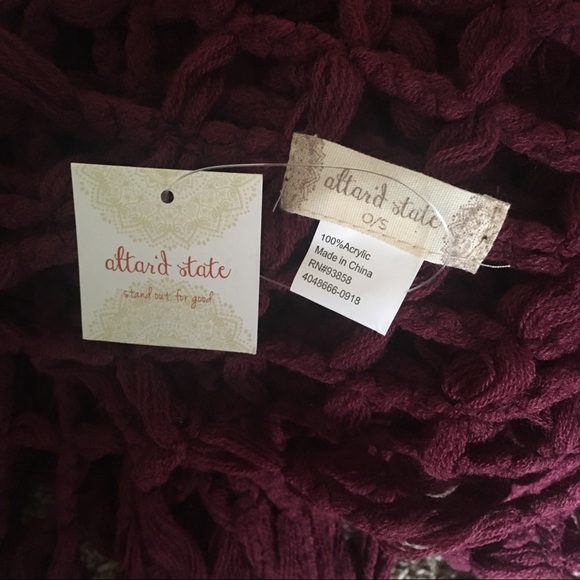 NEW✨ Altar’d State Maroon Fisherman Infinity Scarf - Picture 3 of 3
